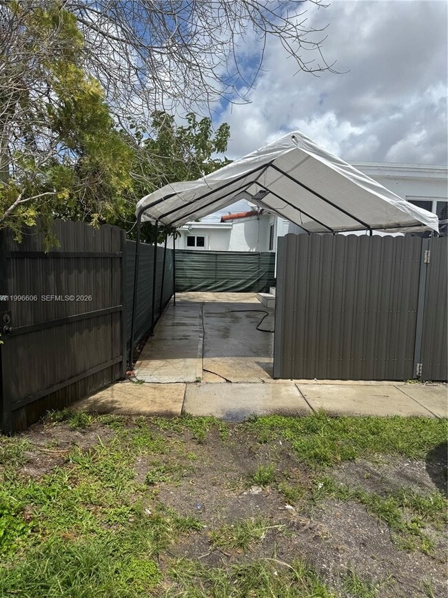 Photo - 5420 E 7th Ave Unit 2