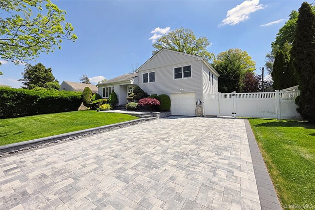 Photo - 110 Briarwood Ln