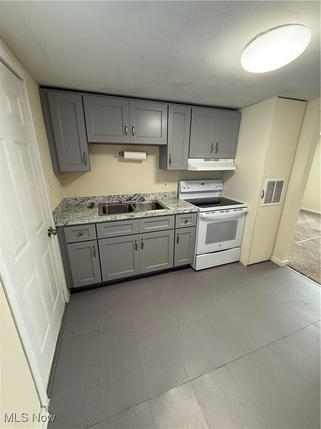 Building Photo - 368 Stewart St Unit 3