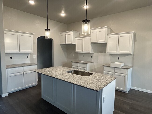 Photo - 6003 Aquilla Dr