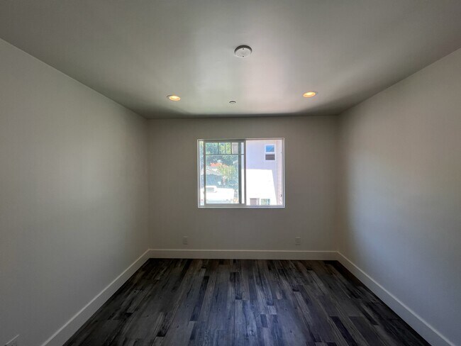 Photo - 4261 Lincoln Ave Unidad Lincoln ADU