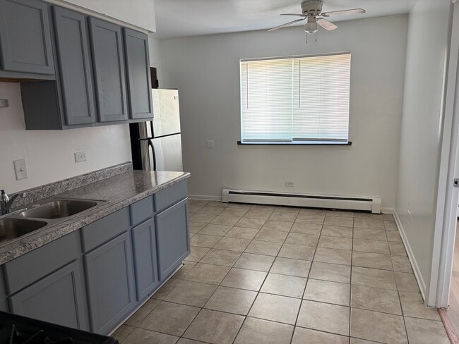 12418 S Harding Ave Unit 2W