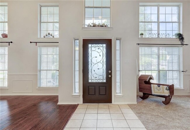 Photo - 1711 Fall Creek Dr