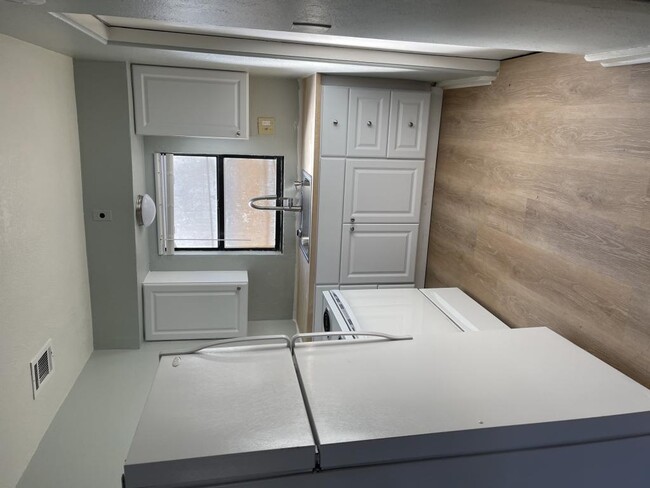 Photo - 1481 Pierce St