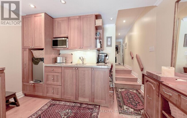Photo - 641 Balliol St