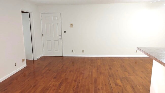 Photo - 11825 Courtleigh Dr