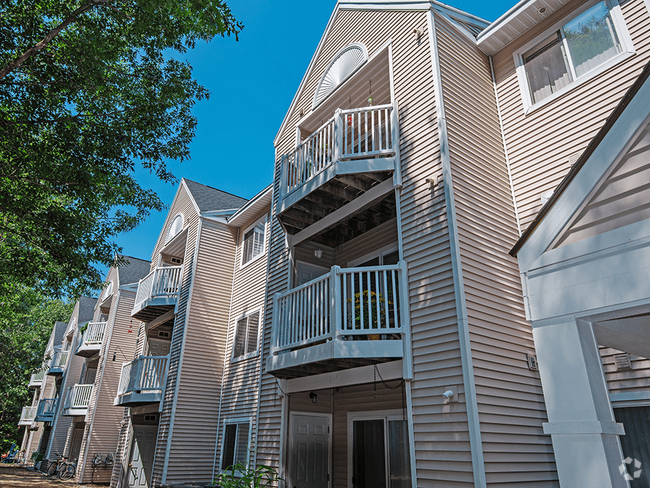 Apartments with Patio/Balcony - Emerald Creek Apartments