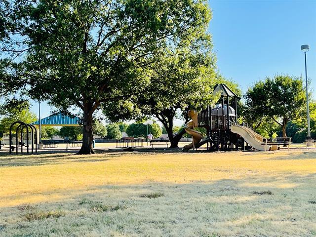 Photo - 4337 Park Creek Cir N