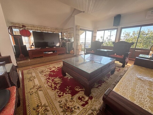 Photo - 1055 Alewa Dr Unit Downstairs