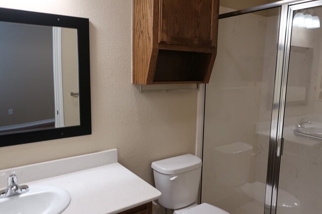 Photo - Bob Brown Apartments