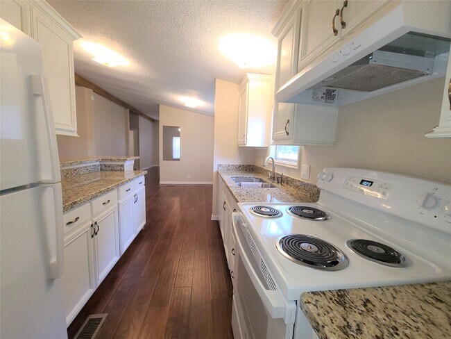 Photo - 5414 Five Oaks Dr