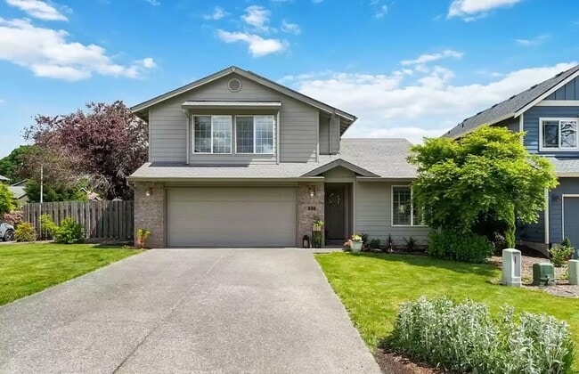 Building Photo - Furnished 3 Bedroom. 2.5 Bath Home in Dundee- Short Term Lease Options Available