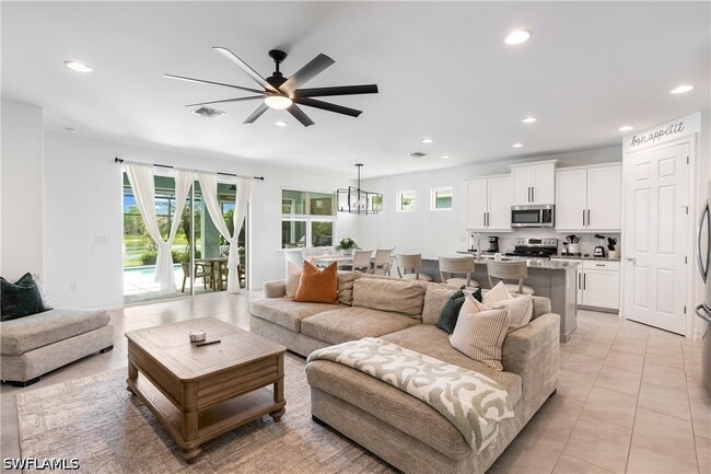 Photo - 14837 Windward Ln