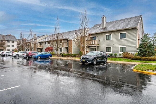 Photo - 211 Ravens Crest Dr