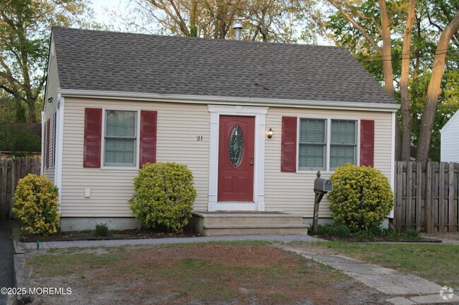 Building Photo - 21 Coolidge Dr Rental