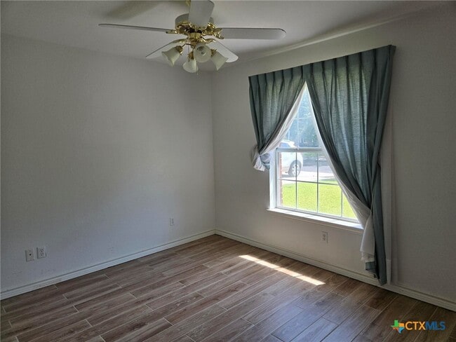Photo - 120 Gardenridge Dr