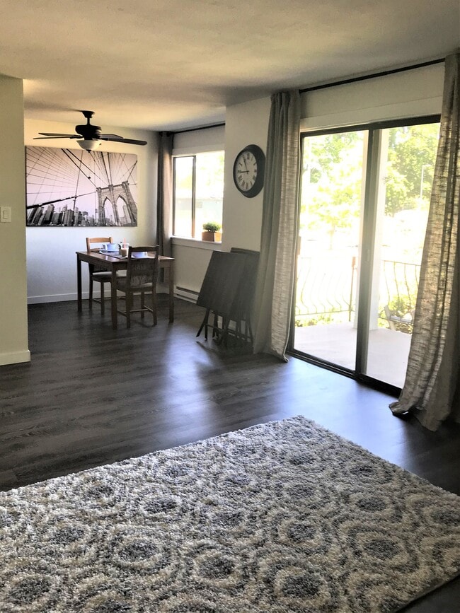 Photo - 1366 Orleans St Unidad 1366