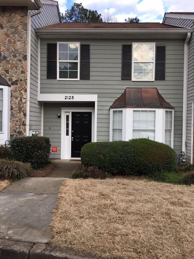 Upgraded 2BR/2.5BA Townhome for Rent – $1,... - Upgraded 2BR/2.5BA Townhome for Rent – $1,...