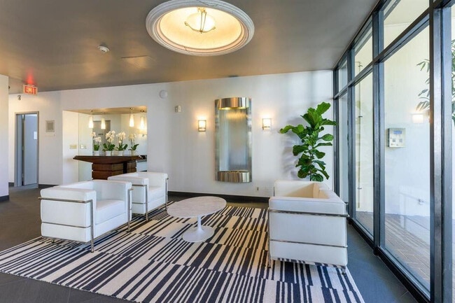 Photo - 2400 Presidential Way Unit 502