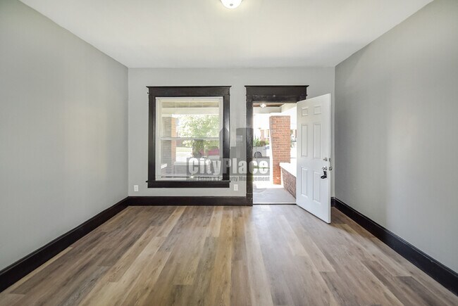 Photo - 119 N Euclid Ave