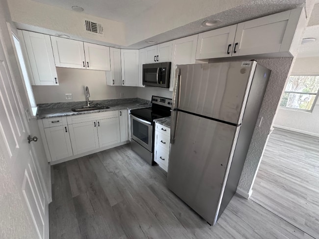 Photo - 2904 Lippia Rd