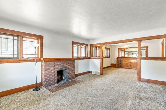 Photo - 826 E Coatsville Ave