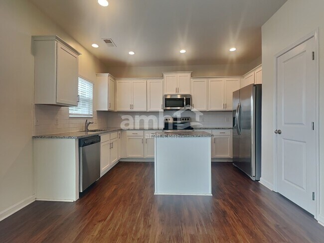 Photo - 4845 Billingsgate Ln