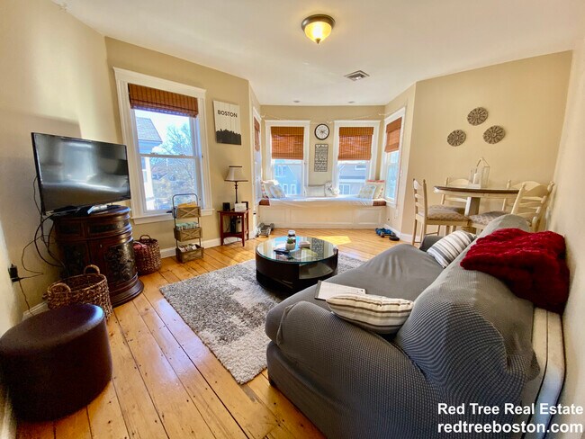 Photo - 37 Hillside St Unit 3