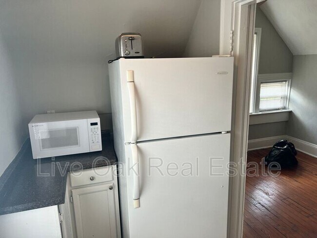 Photo - 610 Redgate Ave Unidad APT 5