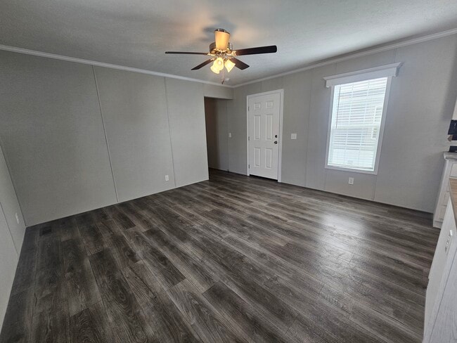 Photo - 46000 Geddes Rd