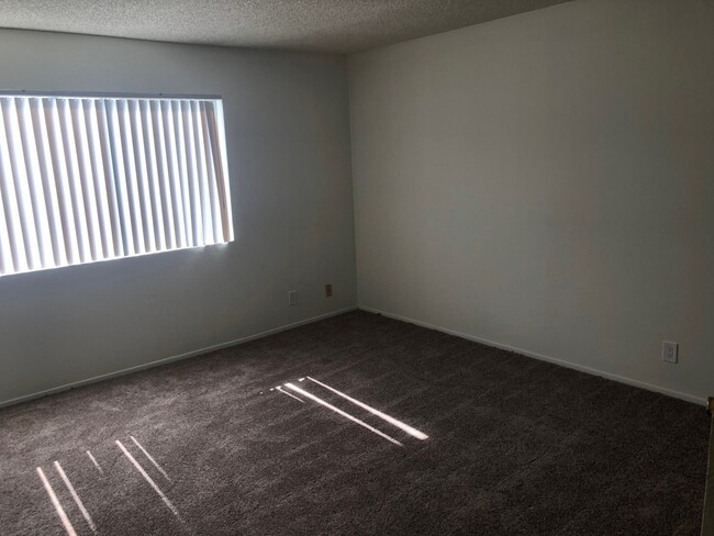 Photo - 4392 Green Ave Unit 4394 Green Ave.