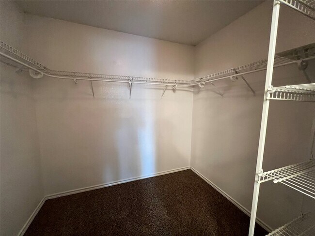 Photo - 1204 Hillside Dr