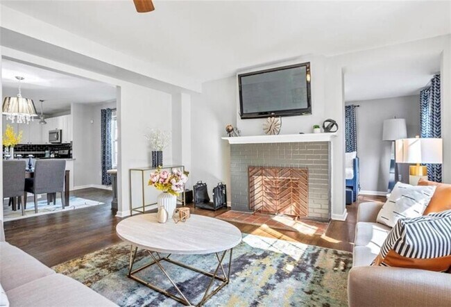 1277 Blvd Lorraine SW