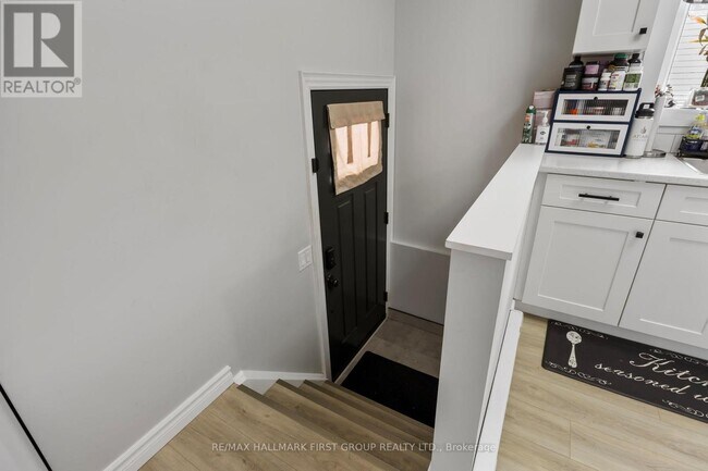 Photo - 1014 Renaissance Dr