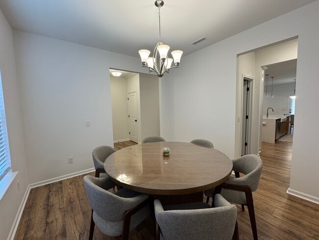 Photo - 193 Wheatfield Dr