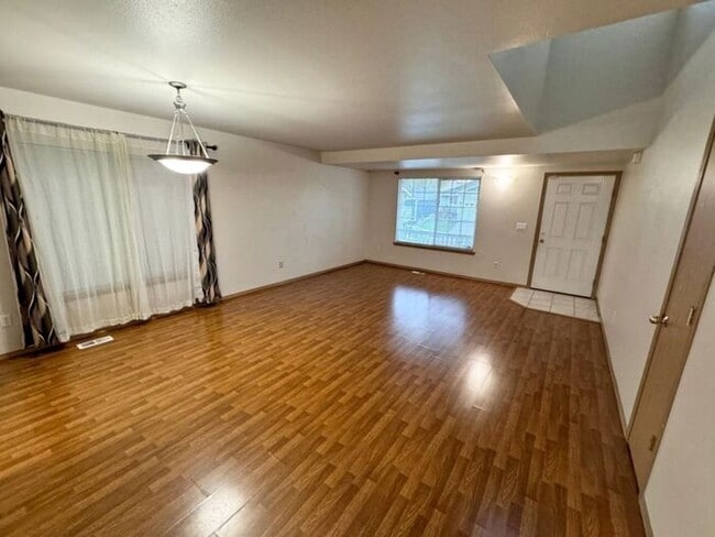 Photo - Nice 4 bedroom, 2.5 bath two story home in English Ridge, Puyallup!!