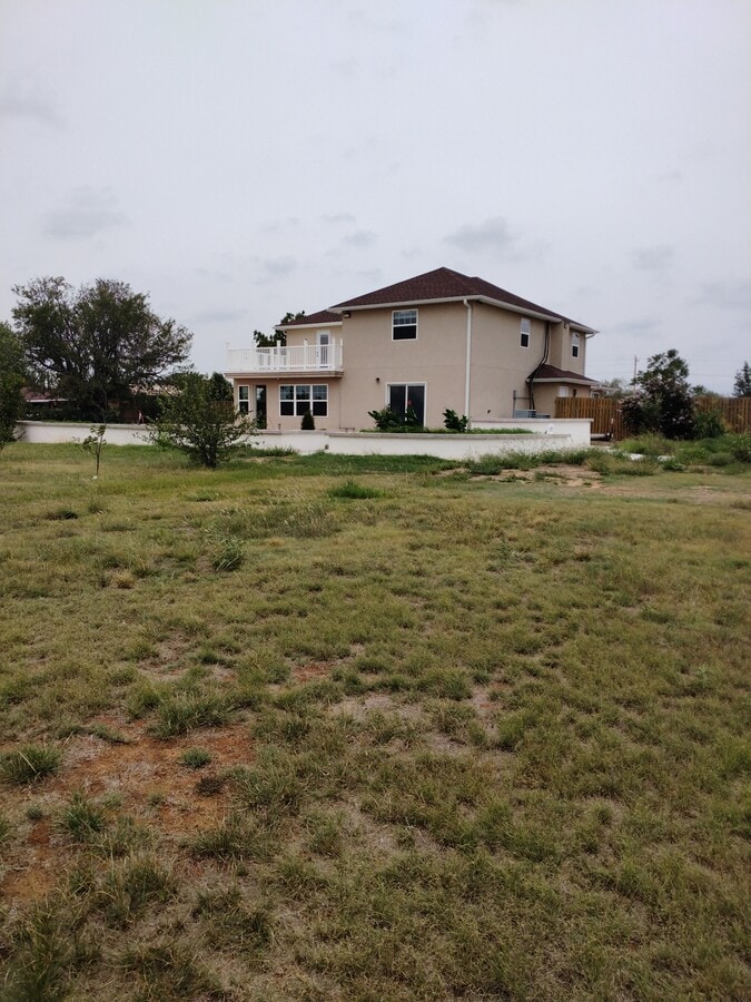 Photo - 17369 SW Lee Blvd House