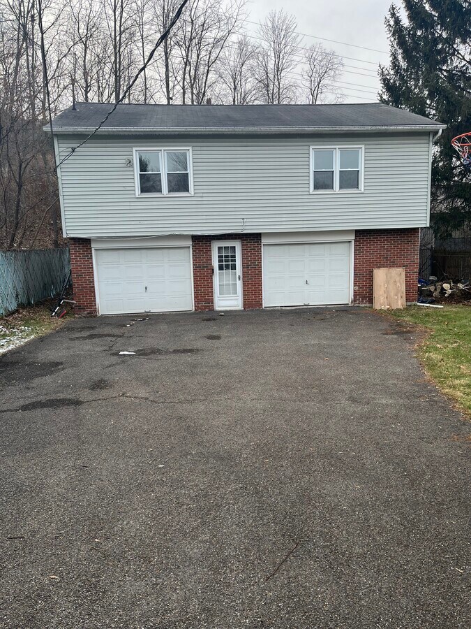 Photo - 120 Annetta St