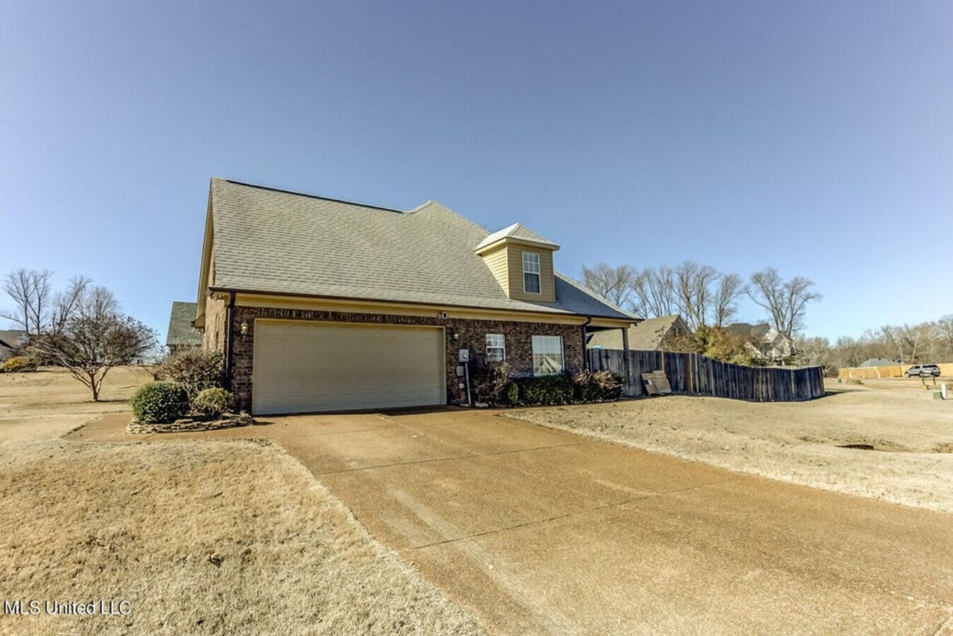 Photo - COMING SOON! Large Hernando home with 5 be...