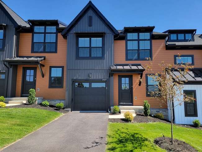 Building Photo - 2127 S Autumn Chase Dr Rental