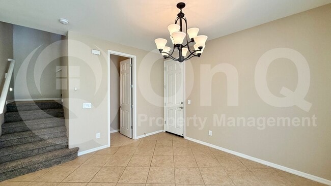 Photo - 894 S Agnes Ln