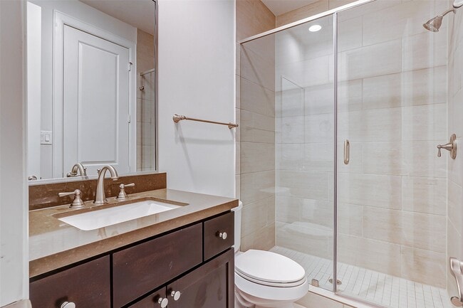 Photo - 2209 Chenevert St