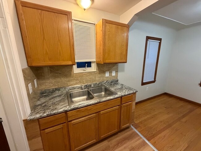 Photo - 14999 Lincoln Ave