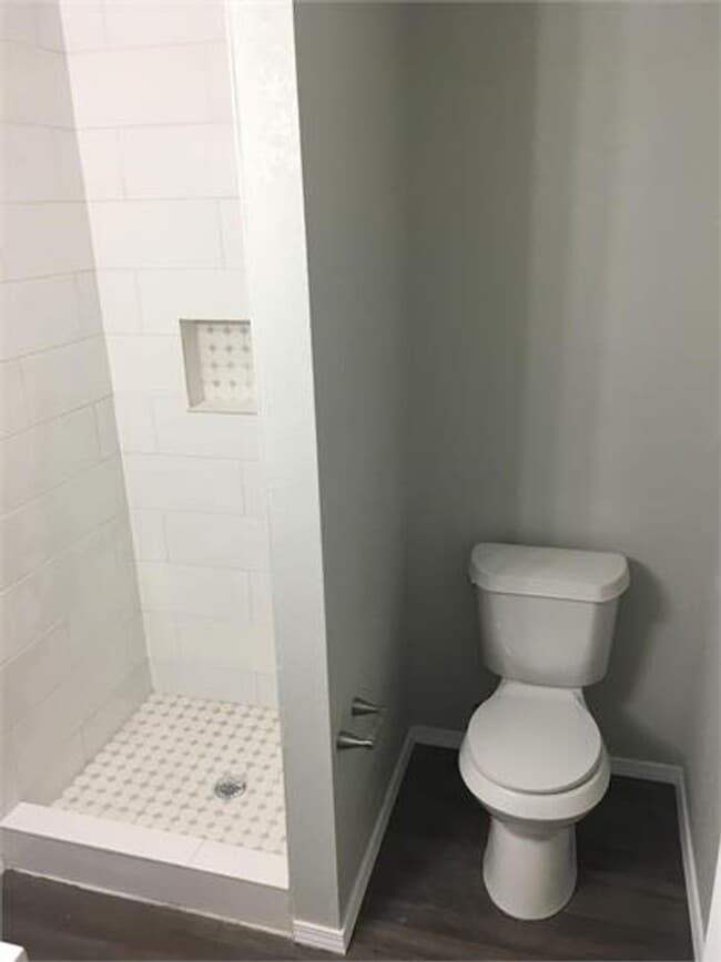 Photo - Large Canyon Home