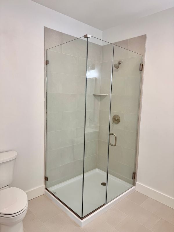 175 E Main St Unit 1