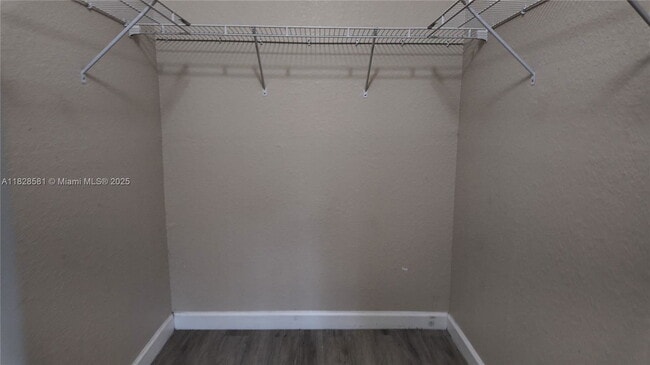 Photo - 374 NE 27th Ave Unidad 203