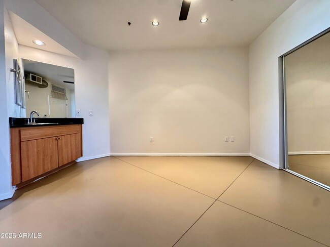 Photo - 1701 E Colter St Unit 341