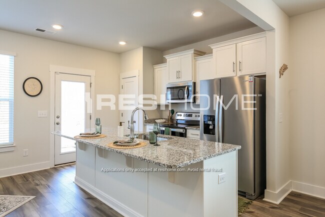 405 Rill Walk Pl