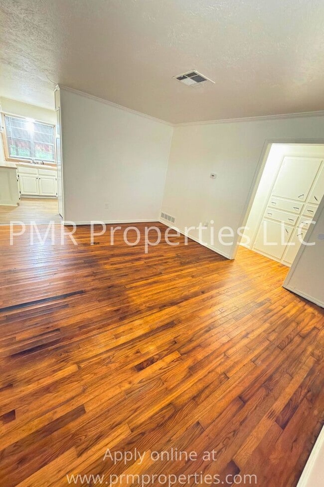 Photo - 3 Bedrooms / 1 Bathroom House