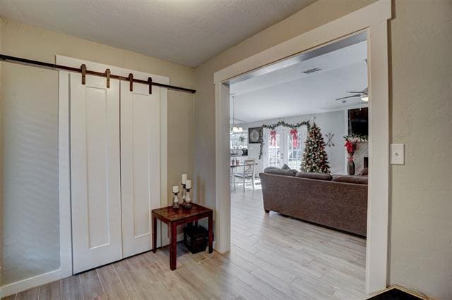 Photo - 905 NE Dove Ln